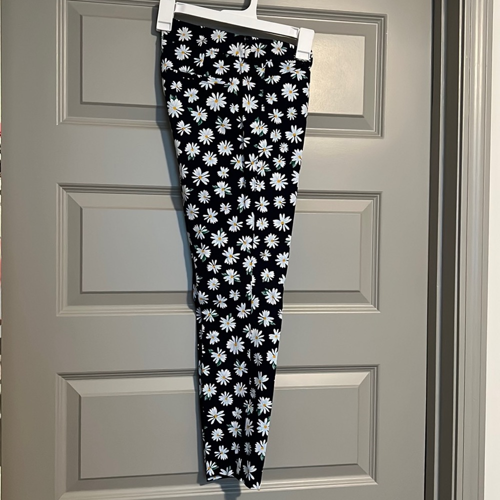 Flower pattern old navy dress pants, goes to about mid calf. Pixie style.